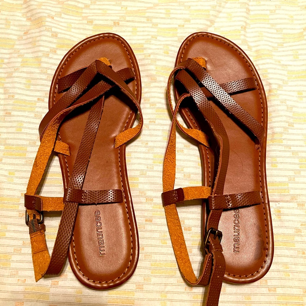 Maurice’s strappy brown sandals. Sx 10. NWT